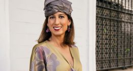 Nunca pensamos que nuestra invitada elegante del fin de semana encontraría su look de boda en la sección de lencería de Zara Nunca pensamos que nuestra invitada elegante del fin de semana encontraría su look de boda en la sección de lencería de Zara