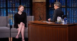 Un jersey negro y una falda de leopardo que queden tan elegantes como los de Emma Stone, no le pedimos nada más a un buen fondo de armario Un jersey negro y una falda de leopardo que queden tan elegantes como los de Emma Stone, no le pedimos nada más a un buen fondo de armario