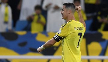 Cristiano Ronaldo no frena su marcha rumbo a los mil goles: metió uno para Al Nassr, llegó a los 950 y vuelve a alejarse en su mano a mano infernal con Messi