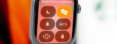 Harto de cargar cada día el Apple Watch, he visto un método que inventó la propia Apple: el modo teatro