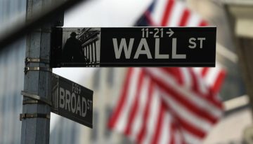 Wall Street avanza por impulso de bancos y tecnológicas