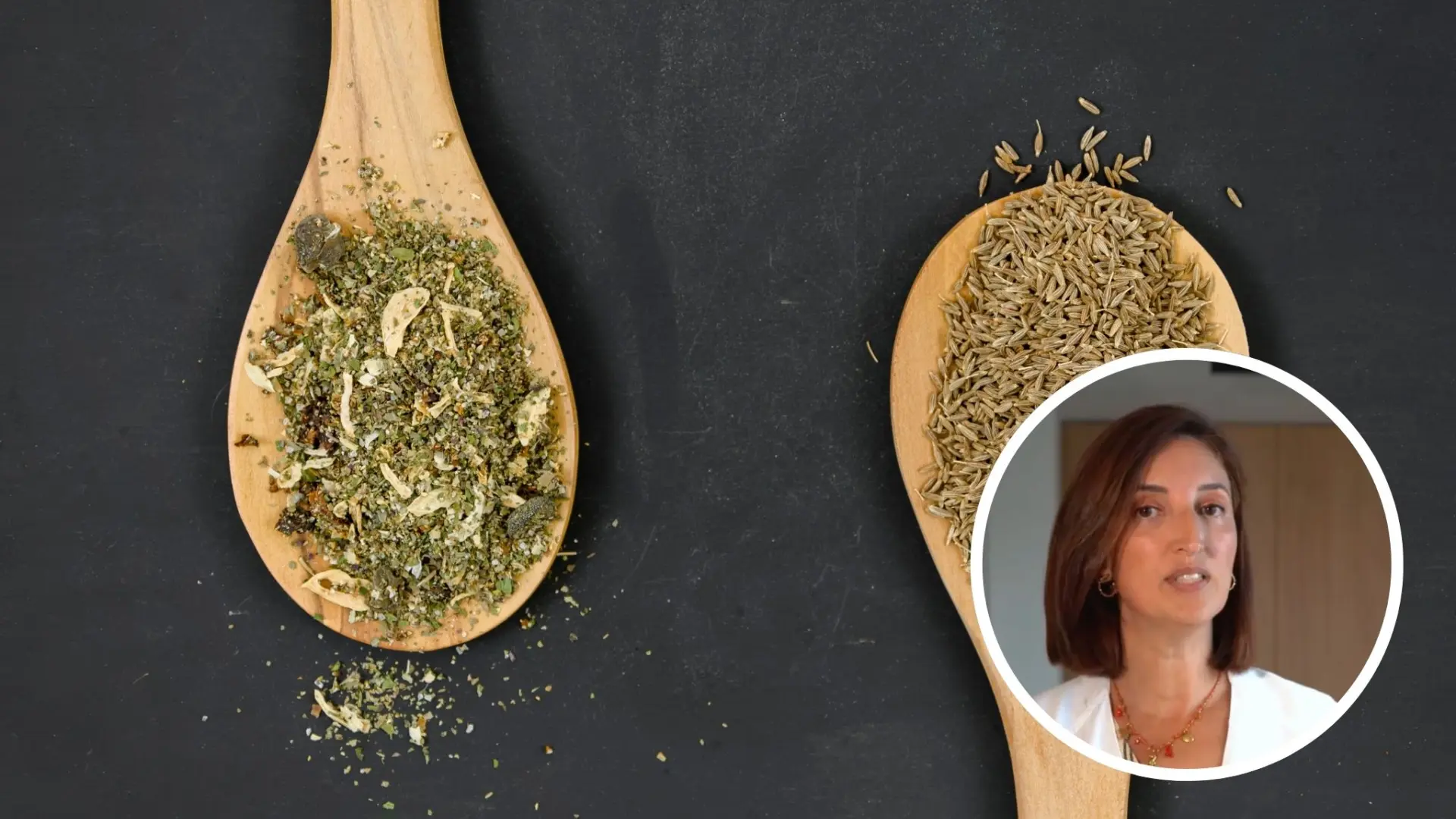 María Muñoz, especialista en aparato digestivo, sobre este condimento tan popular en España: «Tienes un pequeño botiquín natural en la despensa sin saberlo»