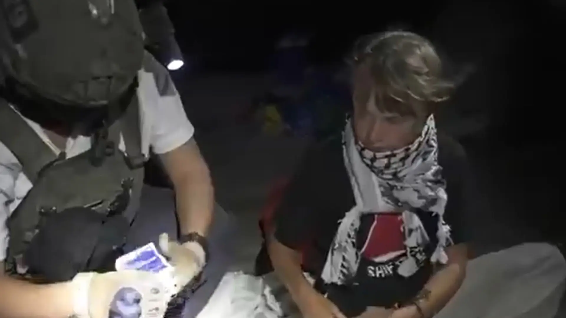 Activistas liberados de la Flotilla afirman que Greta Thunberg sufrió golpes y un trato degradante: «Fue torturada de forma grave»