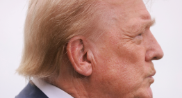 Tesoro de EU considera acuñar moneda de un dólar con la cara de Donald Trump