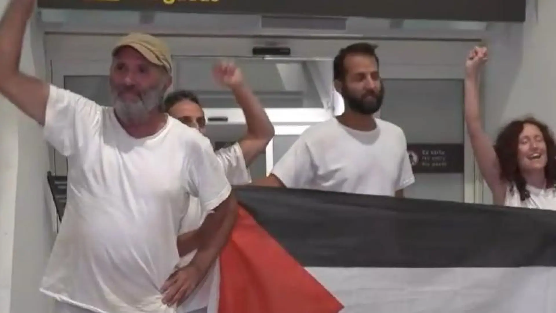 Activistas españoles denuncian abusos y exigen la liberación de una detenida en Israel: “Nos trataron como animales”