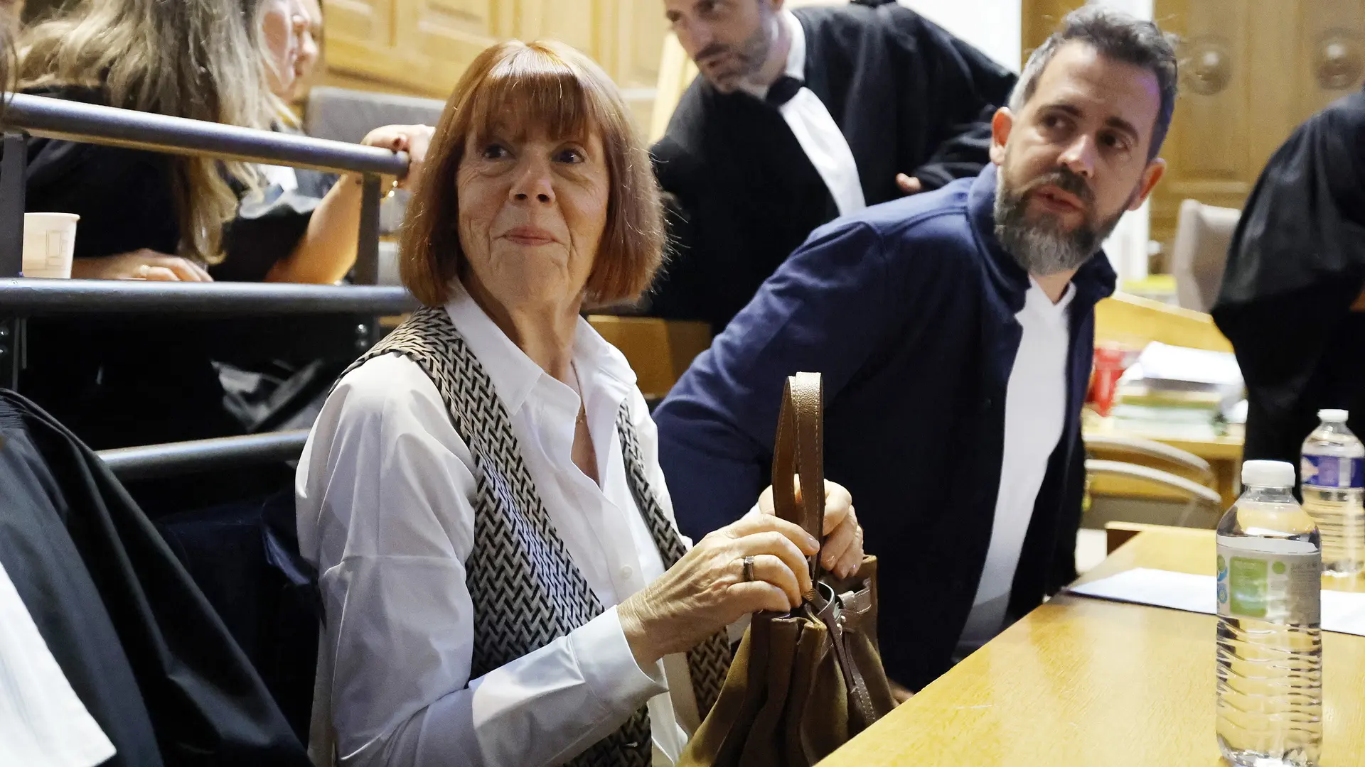 Gisèle Pelicot se encara con uno de los condenados por violarla: «La única víctima en esta sala soy yo, ¡asuma sus actos!»