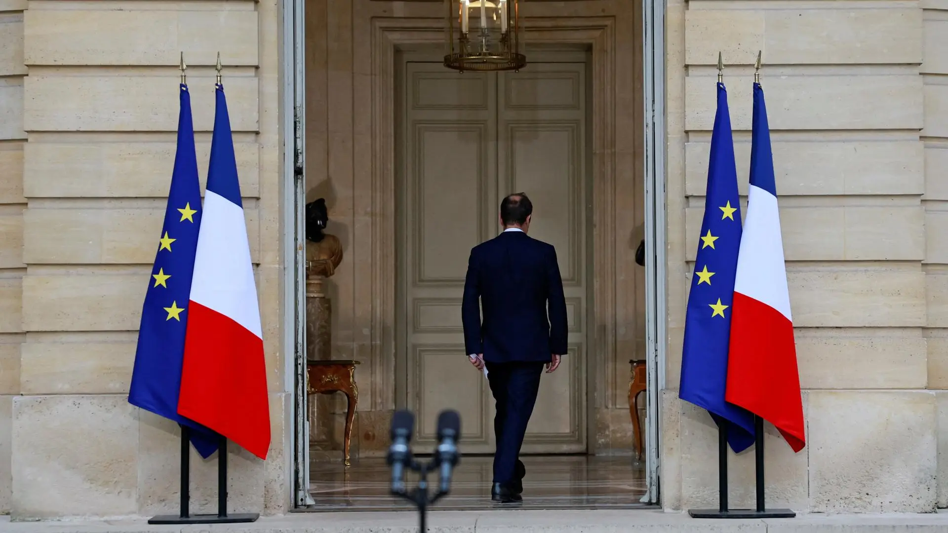 Lecornu pide a Macron que no convoque elecciones legislativas y nombre un nuevo primer ministro: «Hay un camino posible»