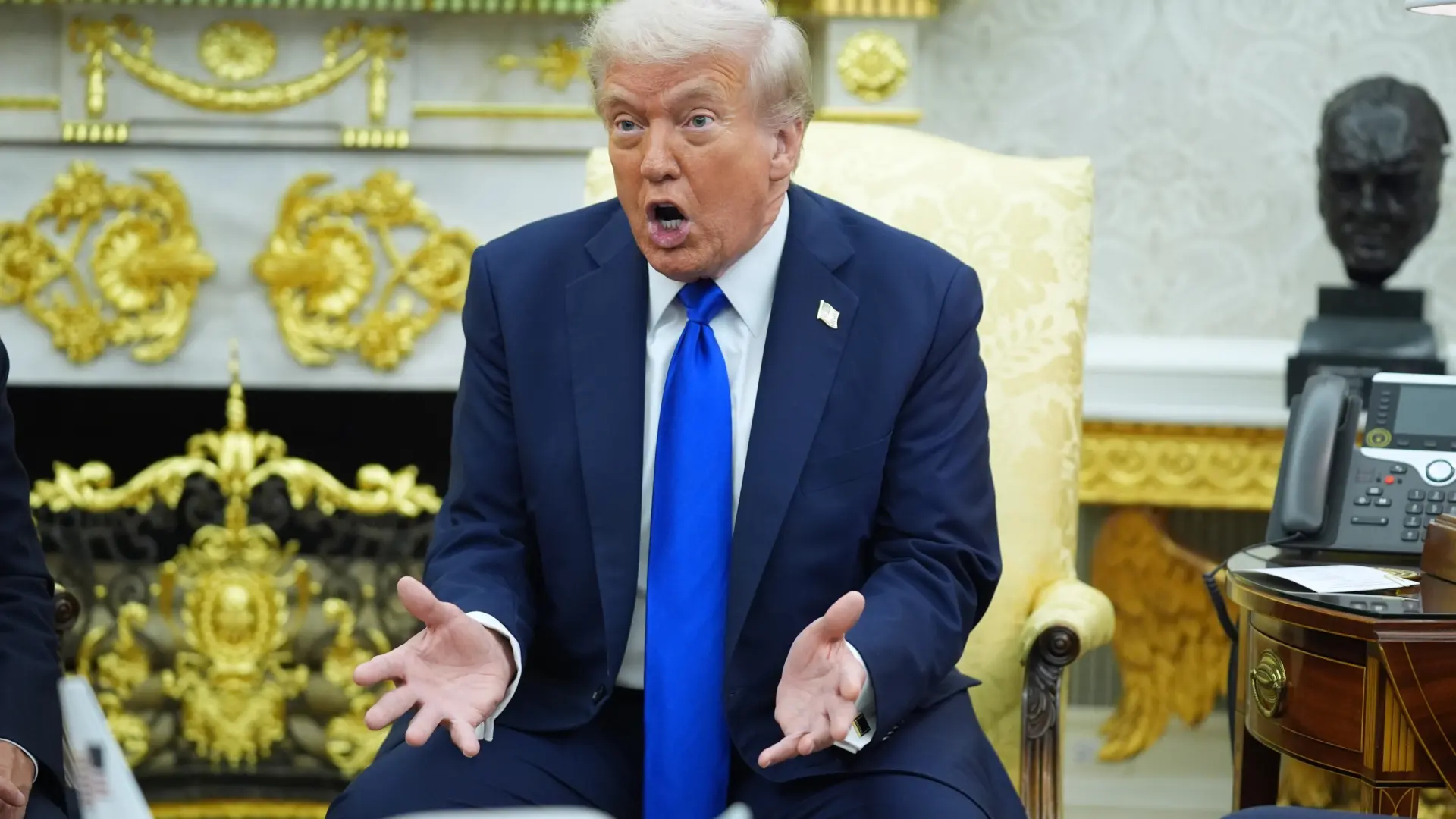 Trump aviva su guerra comercial con China y anuncia aranceles del 100% por su postura «hostil» sobre las tierras raras