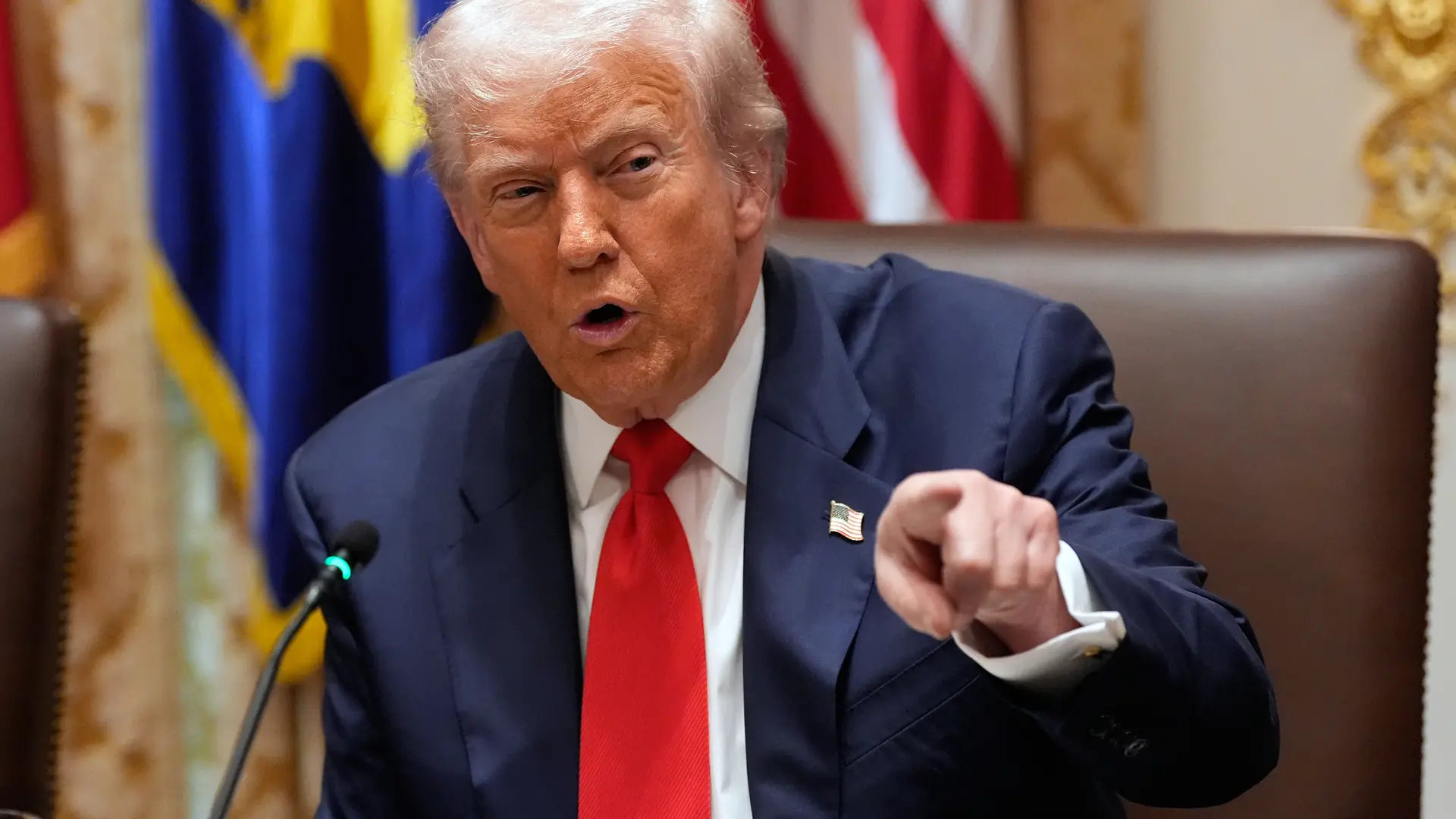 Trump amenaza de nuevo a España con aranceles por su «falta de respeto» a la OTAN: «Habría que castigarles»