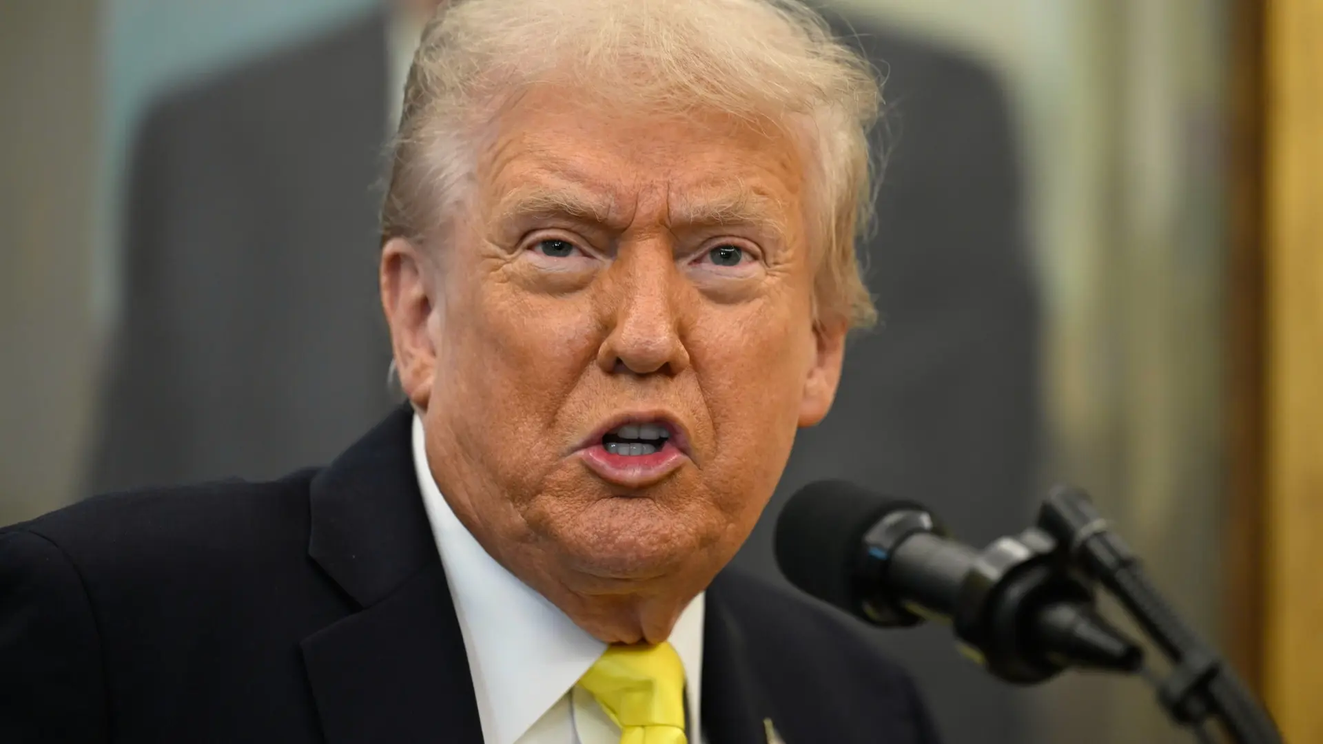 El nuevo 'villano' de Trump: llama «Darth Vader» a su director de presupuesto por recortar fondos demócratas