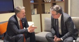 Ebrard se reúne en la cumbre APEC con el representante comercial de Estados Unidos Ebrard se reúne en la cumbre APEC con el representante comercial de Estados Unidos