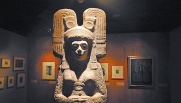 El universo femenino mesoamericano atrae la mirada de España