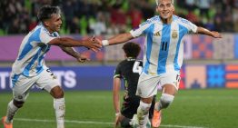 Argentina, a octavos del Mundial Sub 20: dio otra muestra de su poderío ofensivo y, pese al blooper de su arquero, goleó a Australia