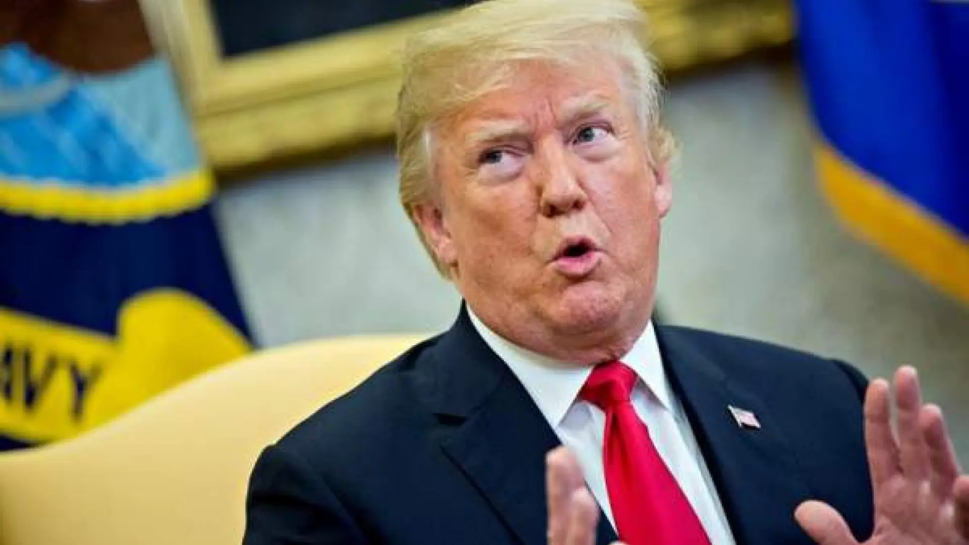 Así es el polémico diseño de la moneda de un dólar con el retrato de Trump que EEUU quiere emitir: con un puño en alto y su lema 'fight fight fight'