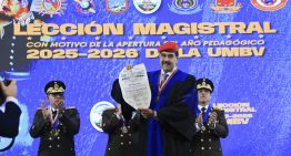 El chiste del día: Nicolás Maduro recibió doctorado honoris causa sin pasar por las aulas