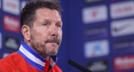Simeone y un gran elogio para Almeyda, un viejo amigo y futuro rival: «Sevilla juega como era él, con trabajo, compromiso, presión» Simeone y un gran elogio para Almeyda, un viejo amigo y futuro rival: «Sevilla juega como era él, con trabajo, compromiso, presión»