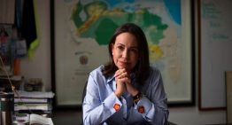 María Corina Machado responsabilizó a Nicolás Maduro del atentado a dos venezolanos en Colombia