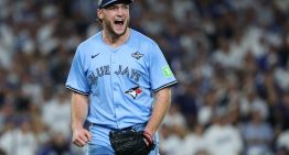 Cómo Trey Yesavage dejó a los Blue Jays a una victoria de ganar la Serie Mundial 2025: de estudiante a tiempo parcial a héroe récord de Toronto Cómo Trey Yesavage dejó a los Blue Jays a una victoria de ganar la Serie Mundial 2025: de estudiante a tiempo parcial a héroe récord de Toronto