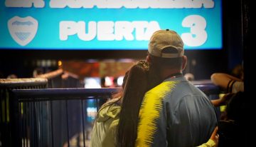 «Cuando me muera no quiero nada de flores»: todos los colores del funeral de Miguel Ángel Russo