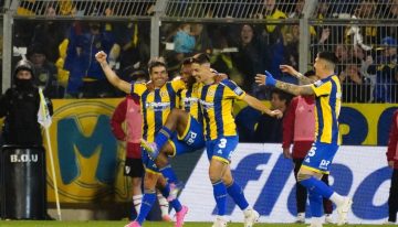 Con otra actuación notable de Di María, Rosario Central le ganó un partido caliente a River y manda en la tabla anual
