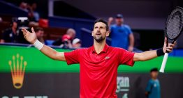 Novak Djokovic no se rinde y a los 38 años sigue haciendo historia en el Masters 1000 de Shangái: pasó a Bergs y en semis va contra un tapado