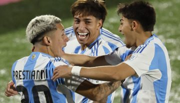 La cargada del Sub 20 de Argentina tras eliminar a México del Mundial: se fueron del estadio con la música del Chavo del 8
