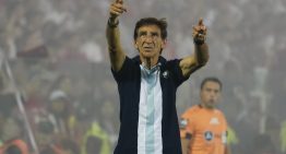 Racing recibió un duro golpe ante River y ahora suma dudas para enfrentar a Flamengo en las semifinales de la Libertadores