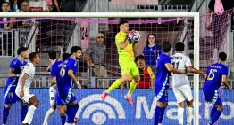 Dibu Martínez se salvó de sufrir su gol más insólito en la Selección: la atajada para agrandar su estadística y acercarse a Chiquito Romero