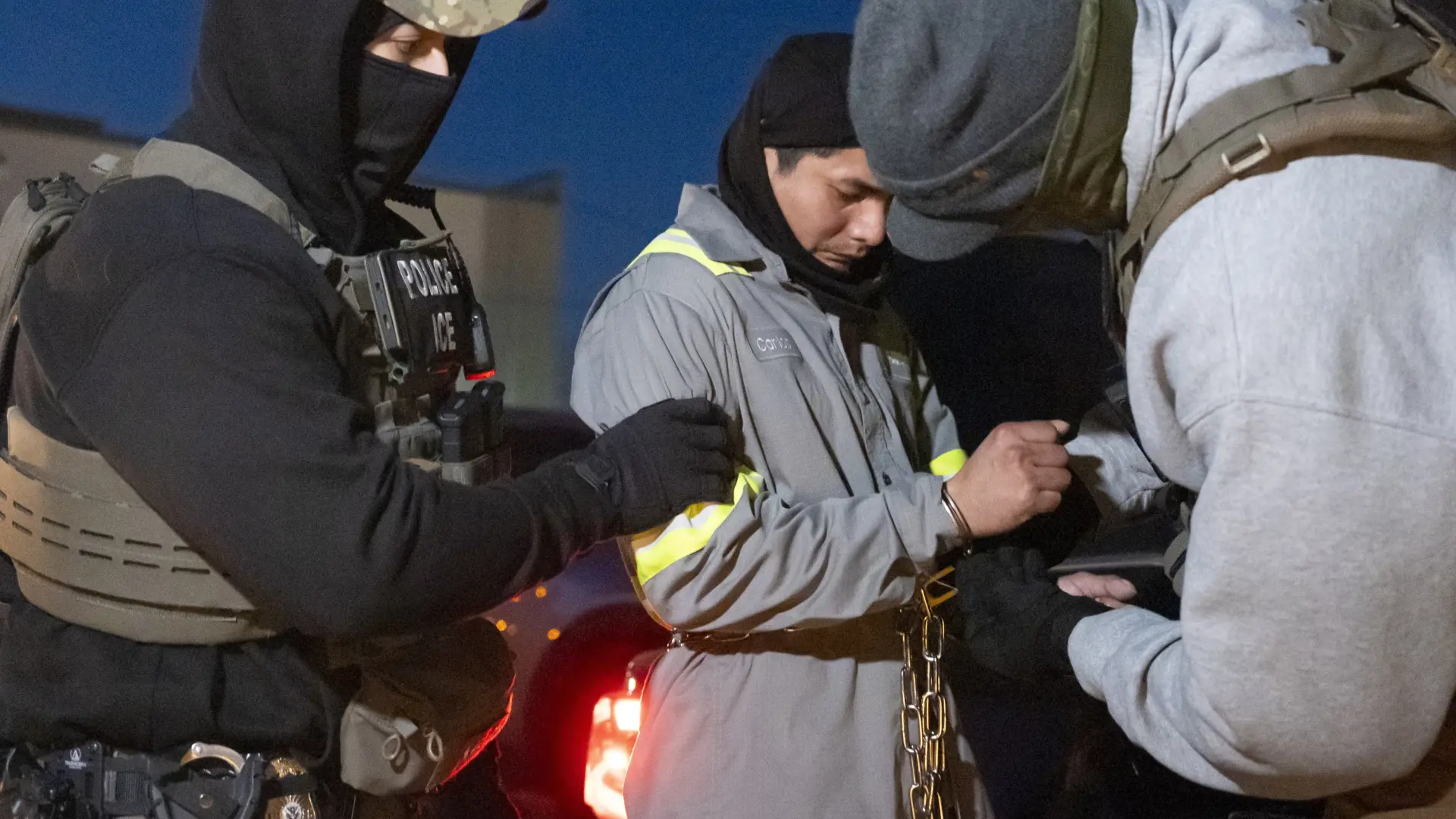 Los Ángeles declara el estado de emergencia por las redadas contra los migrantes