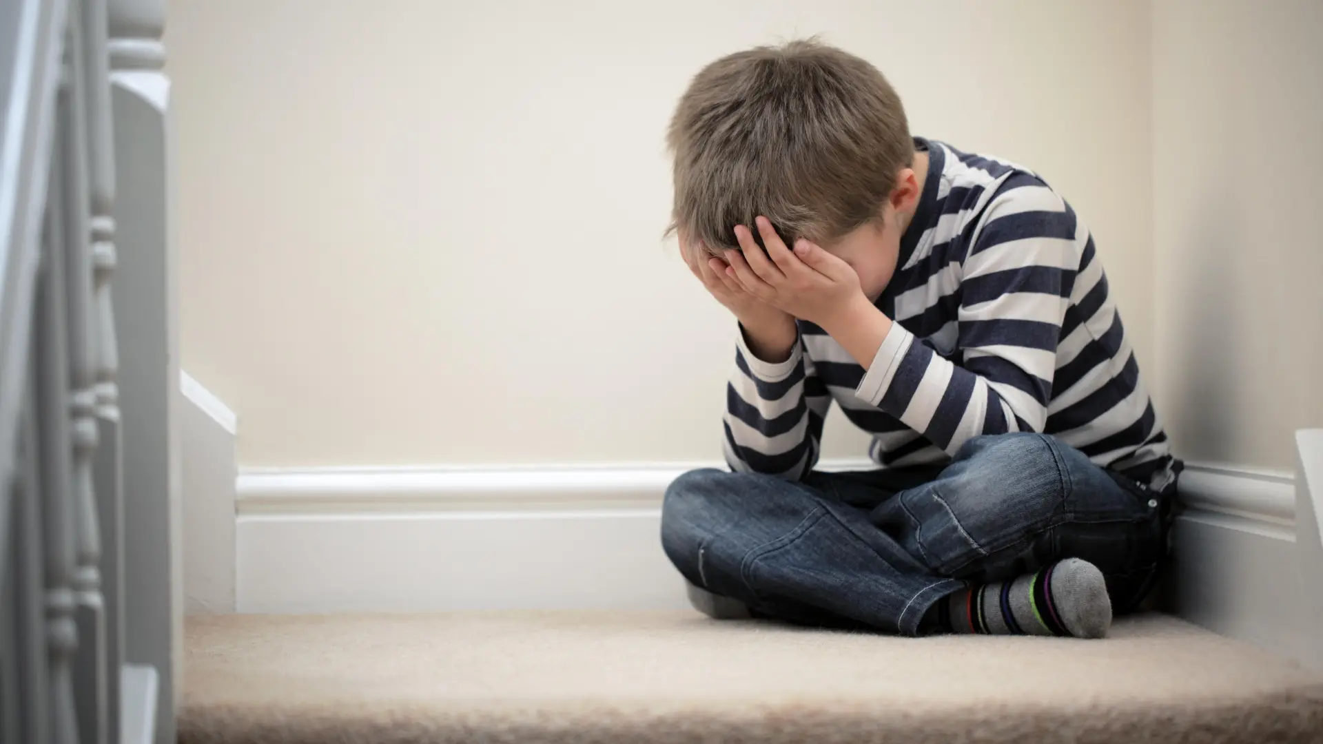 Estos son los síntomas de alerta de que tu hijo puede empezar a sufrir problemas de salud mental, según un psicólogo