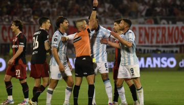 El absurdo del fútbol sin VAR en la Copa Argentina: las polémicas no revisadas en River vs Racing y la viveza de Gallardo para aprovecharlo