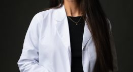 Andrea Combalia, dermatóloga: «Uno de los mayores mitos del cuidado de la piel es que no hay que cambiar los productos que utilizamos en función de la estacionalidad»