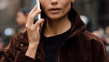 Izaskun Ruiz, farmacéutica: «Lavarse la cara con agua caliente provoca deshidratación y pérdida de luminosidad ya que favorece la pérdida de colágeno»