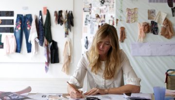 Cristina Tardito, fundadora de Kristina Ti: «Cuando me llamaron de Chanel para trabajar con Karl Lagerfeld pensé que era una broma»