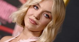 El rubio cashmere de Sydney Sweeney es el color de pelo más lujoso y favorecedor: queda bien a todas e ilumina sin esfuerzo