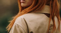 Ir al salón de belleza con laca u otro producto en el pelo, si vas a teñirte, es el peor error según los expertos en coloración