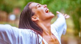 Eduardo Jáuregui, psicólogo: «Vivimos en una sociedad bastante jerárquica, donde la libertad personal brilla por su ausencia. Pensamos que es inmaduro, pero no jugar es lo que nos impide crecer»