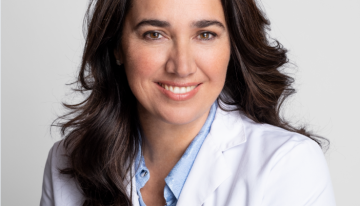 Alexandra Henríquez, ginecóloga y oncóloga especialista en cáncer de mama: «Una revisión ginecológica incluye la palpación de las mamas por parte de tu especialista»