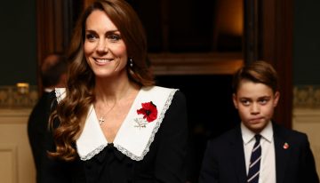Solo Kate Middleton puede vestir como una institutriz y estar así de guapa y elegante
