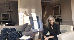 Annie Leibovitz: «La gira que hice con 20 años con los Rolling Stones casi me mata». Mañana se inaugura la primera gran retrospectiva de la fotógrafa en A Coruña y TELVA ha estado con ella