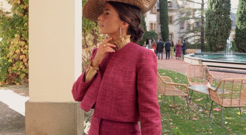 La invitada de otoño más elegante del fin de semana descartó el vestido y dijo sí al sastre pantalón más estiloso que vas a ver hoy