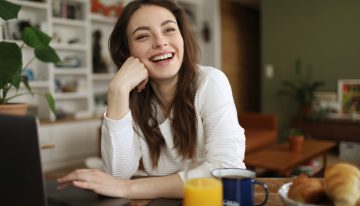 Mario Alonso Puig, médico y escritor: «El cerebro necesita parar aproximadamente cada 90 minutos, las pausas no son una pérdida de tiempo, sino una inversión en bienestar y equilibrio»