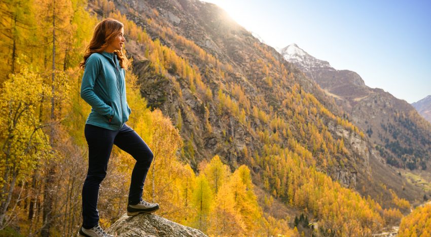 «Subir cuestas te mete en la zona ideal para perder grasa sin matarte a correr», el truco cardio de los entrenadores para perder barriga más rápido