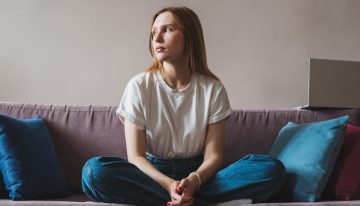 Qué pasa en tu cerebro cada vez que te quejas (y cómo evitar el bucle), por la experta en comunicación Aurora Michavila