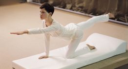 Kathi Rüd, entrenadora: «Con solo 15 minutos diarios de pilates en el suelo ya se activan cambios notables en el cuerpo»