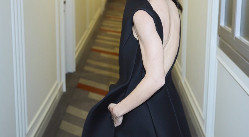 Así se preparó Victoria Luengo para los premios T de TELVA Moda: maquillaje tendencia de Dior Beauty y un elegante vestido negro