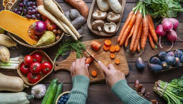 Sonia Lucena, psiconutricionista: «Comer solo fruta y verdura no es la mejor manera de adelgazar ni de tener buen ánimo»
