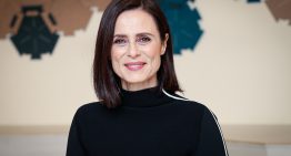 David Lesur, estilista capilar: «Para una mujer de 50 años aconsejo que el largo de pelo quede por encima de la clavícula y distribuir el volumen a través de las capas para generar movimiento»