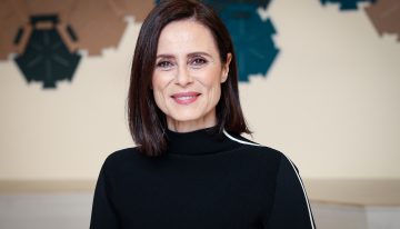 David Lesur, estilista capilar: «Para una mujer de 50 años aconsejo que el largo de pelo quede por encima de la clavícula y distribuir el volumen a través de las capas para generar movimiento»