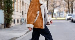 He perdido la cuenta de las veces que me he cruzado con esta chaqueta de borreguito por el Barrio de Salamanca